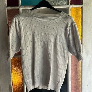 Puffy sleeve sweater